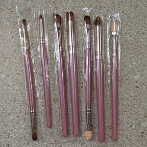 7 make up brushes